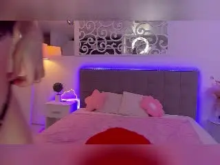 Xlovecam Sex Chat of LuisaClover