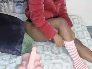 Xlovecam Live Sex Cam of Peshy