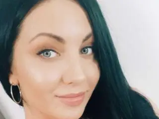 Xlovecam Free Live Porn of TanyaDevon