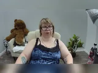 Xlovecam Live Sex Cam of BonnnyBoobsy