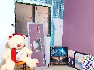 Xlovecam Live Sex of KiriamGomez