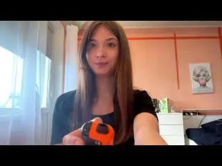Xlovecam Free Live Porn of JanyceCastlen