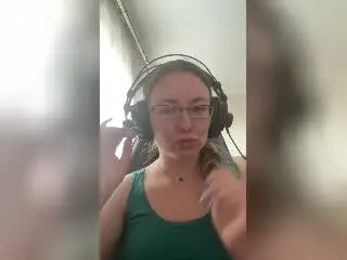 Xlovecam Free Porn Cam of Meeranda