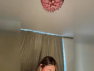 Xlovecam Free Porn Cam of SofieWhite