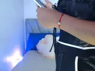 Xlovecam Watch Live Sex Cams of Caylin