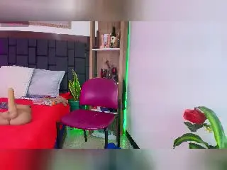 Xlovecam Sex Cam of EllenaBoobs