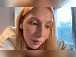 Xlovecam Sex Cam of LaurindaLupacchino