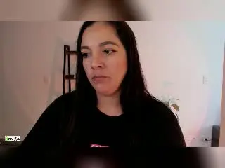 Xlovecam Adult Video Chat of PrettyEllie