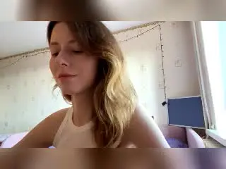 Xlovecam Live Sex Cam of ReannaDreben