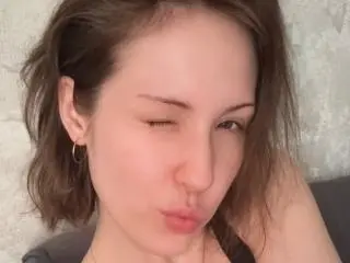 Xlovecam Free Live Porn of KenaCly