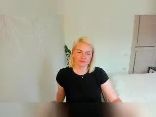 Xlovecam Adult Video Chat of AliceeGracee