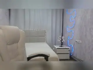 Xlovecam Watch Live Sex Cams of MelissaTyler