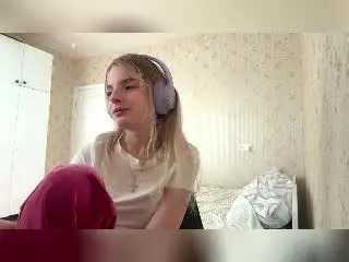 Xlovecam Free Porn Cam of AndreaFilmore