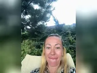 Xlovecam Sex Chat of MysteryLaddy