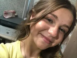 Xlovecam Watch Live Sex Cams of CaroylnPazmino